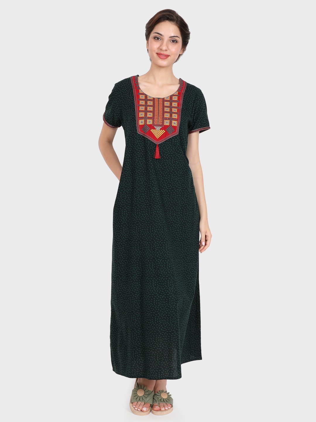 

evolove Green Printed Maxi Nightdress