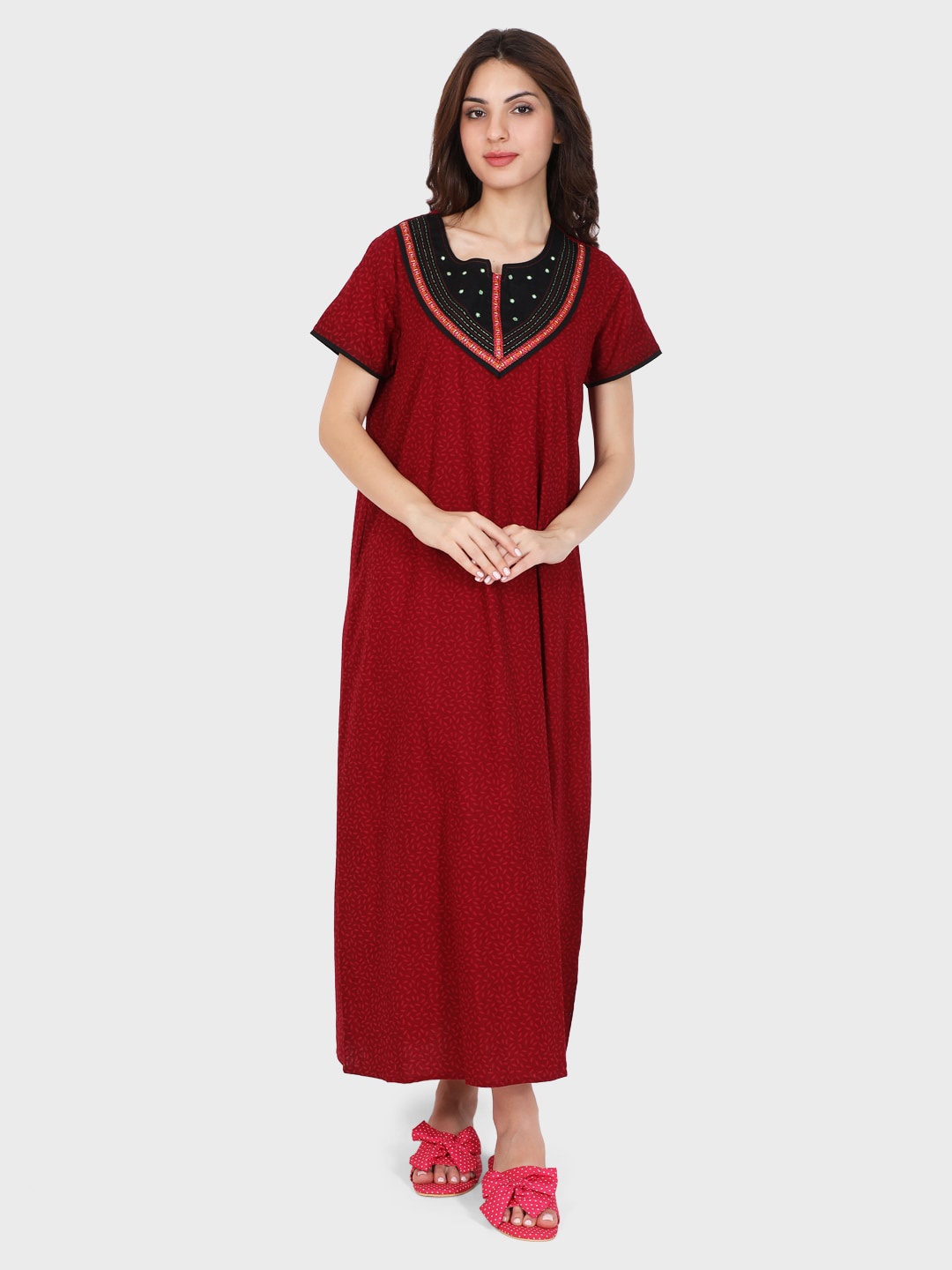 

evolove Maroon Printed Maxi Nightdress