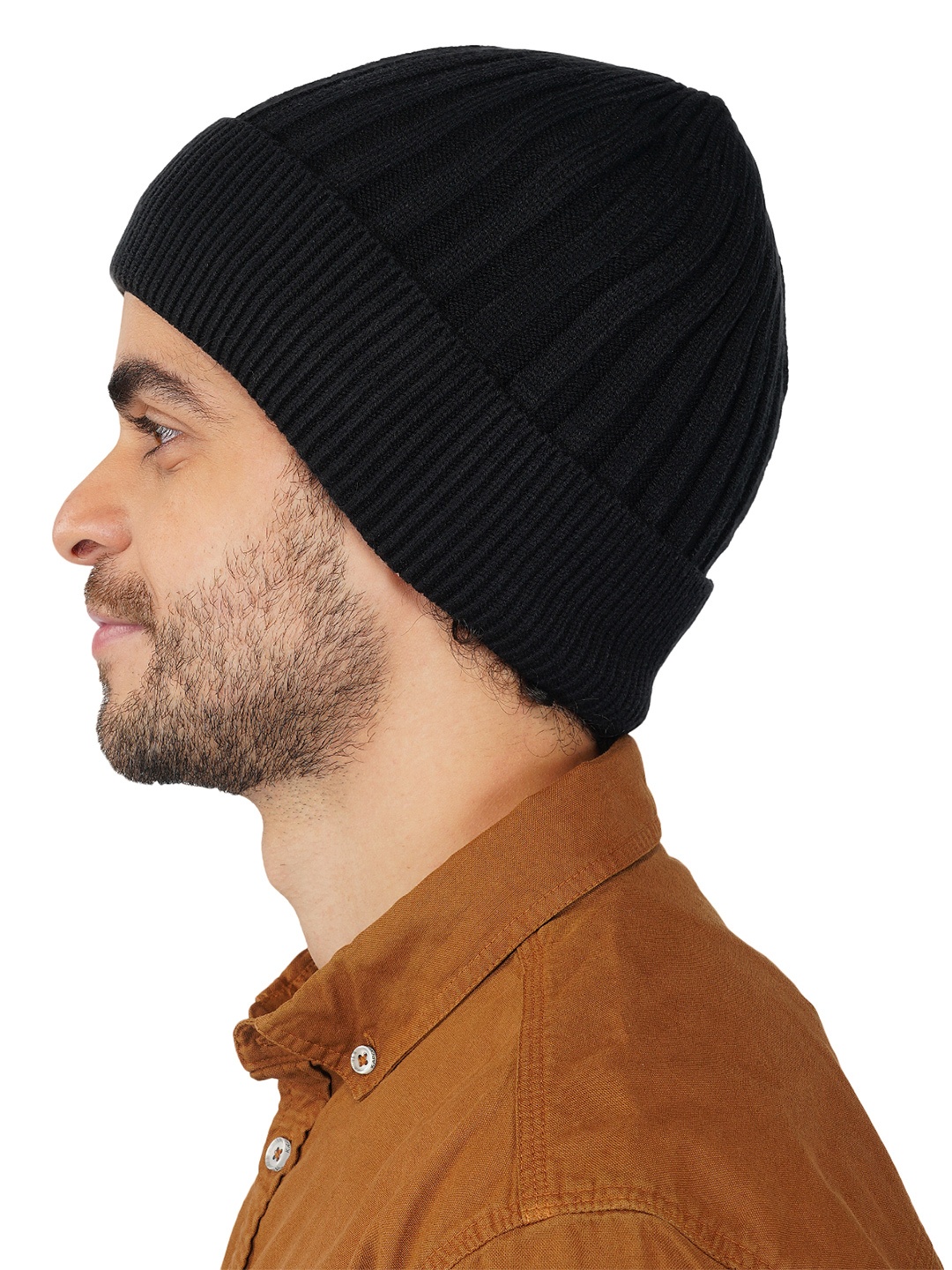 

iSWEVEN Unisex Black Beanie