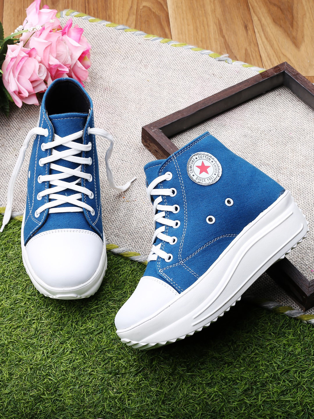 

mr.wonker Women Blue High-Top Sneakers