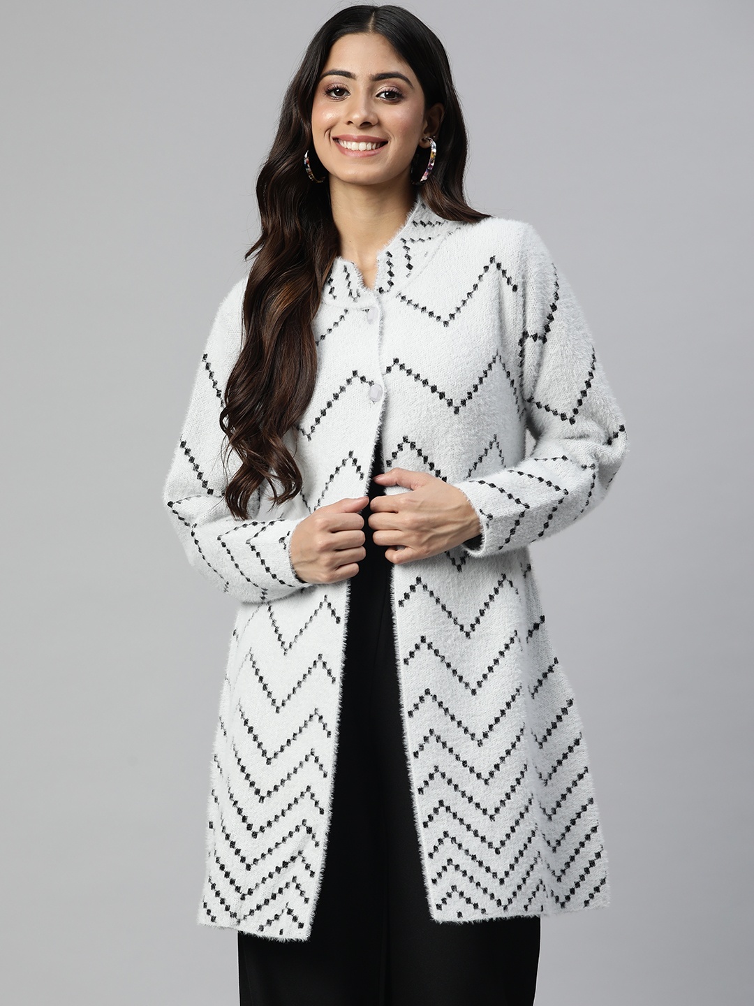 

Pierre Carlo Women Grey Chevron Longline Sweater