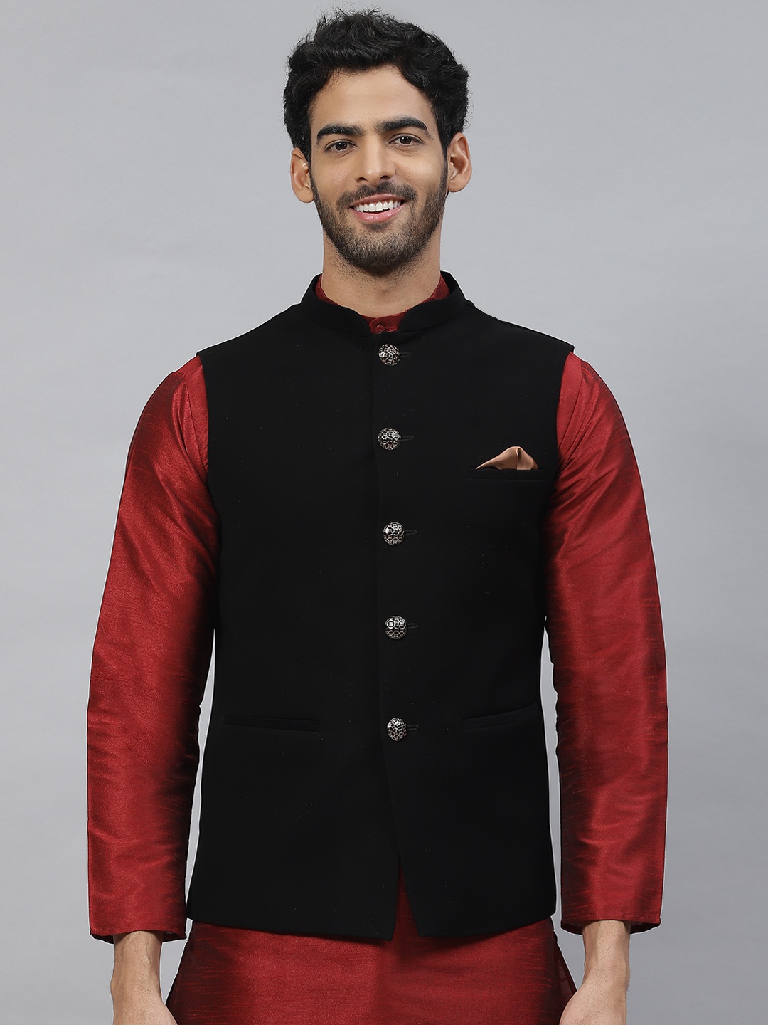

ESSAS club Men Solid Nehru Jacket with Pocket Square, Black
