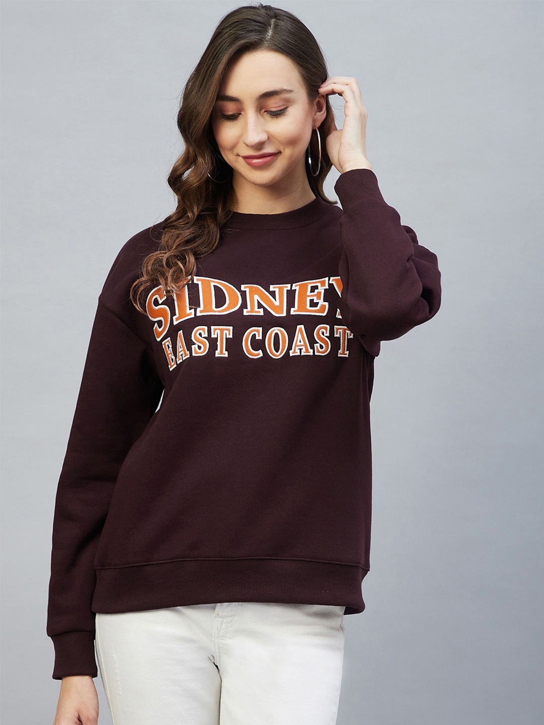 

DELAN Women Maroon Printed Sweatshirt