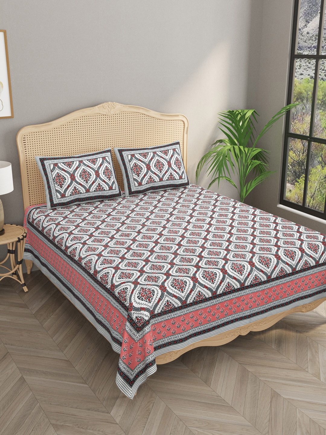 

Gulaab Jaipur White & Red Floral 400 TC Cotton King Bedsheet with 2 Pillow Covers