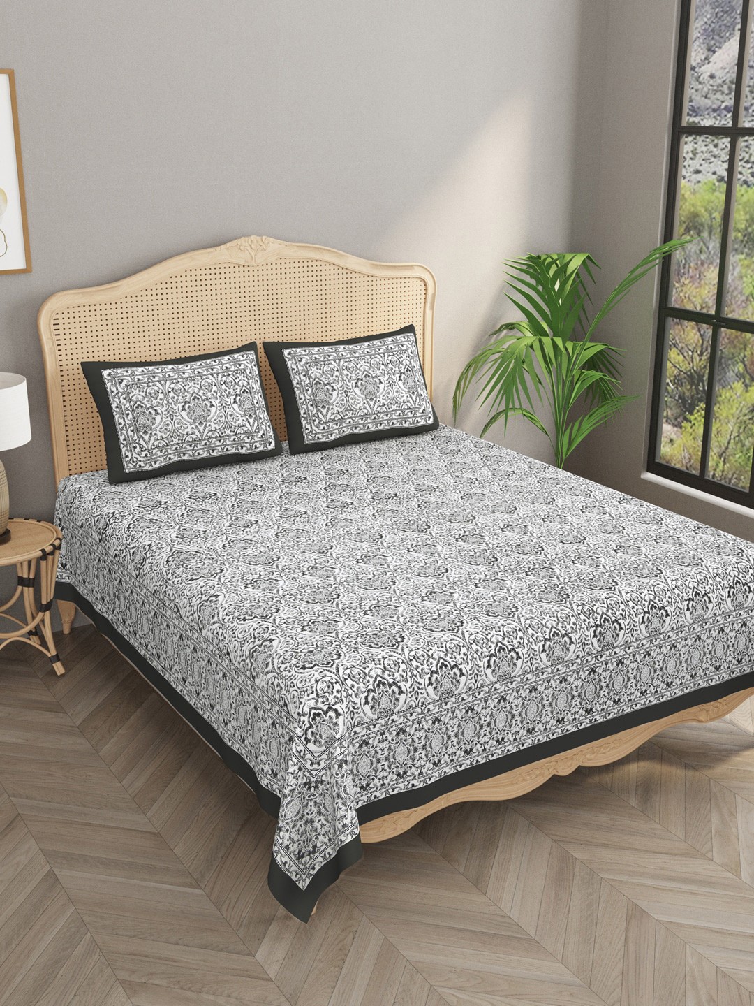 

Gulaab Jaipur Black & White Floral 400 TC King Bedsheet with 2 Pillow Covers
