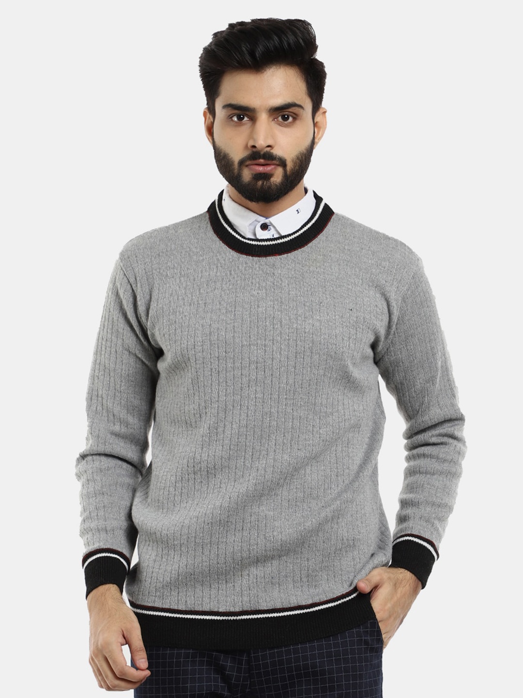 

V-Mart Men Grey Fleece Pullover Sweater