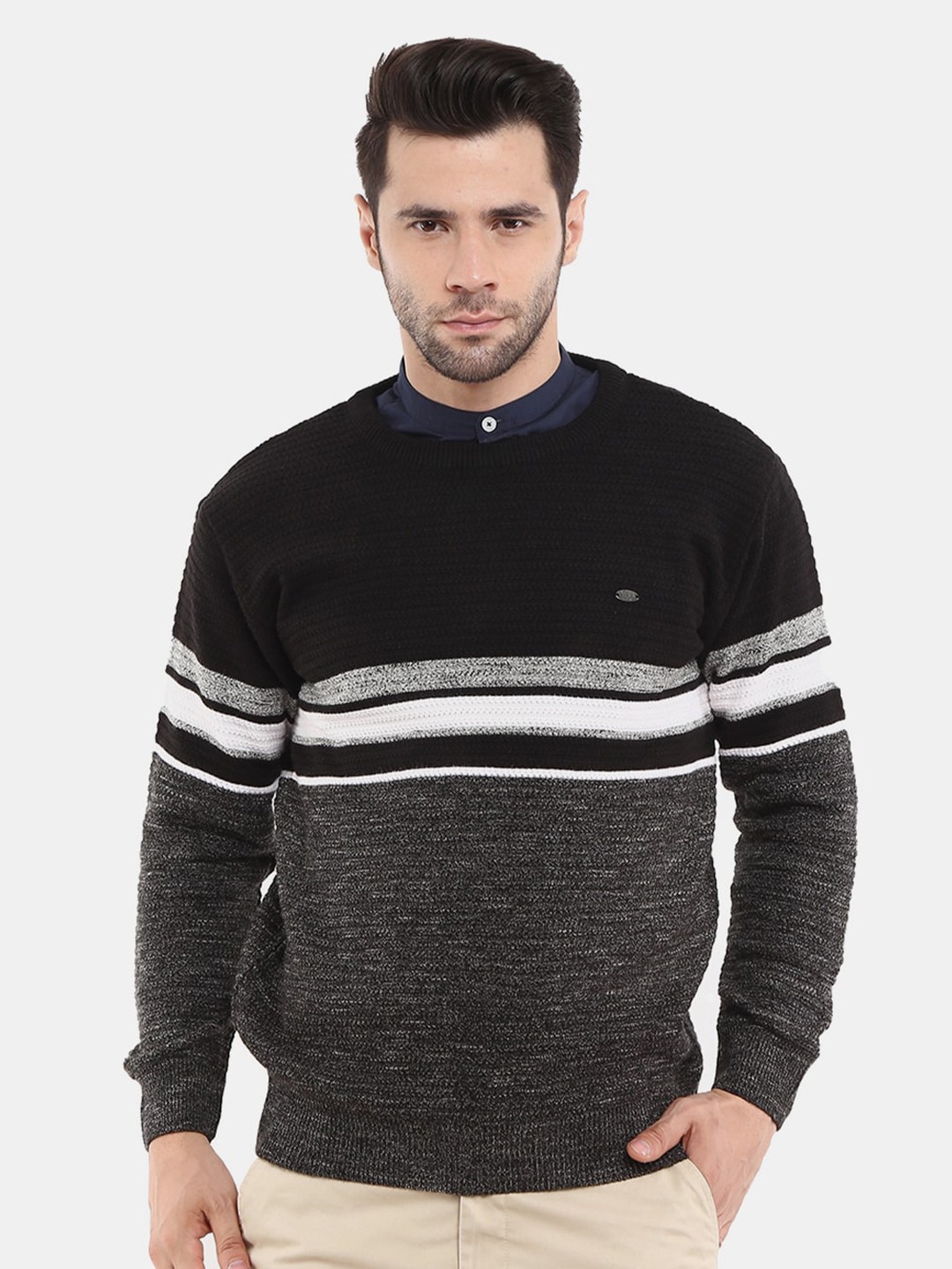 

V-Mart Men Grey Melange Colourblocked Fleece Pullover