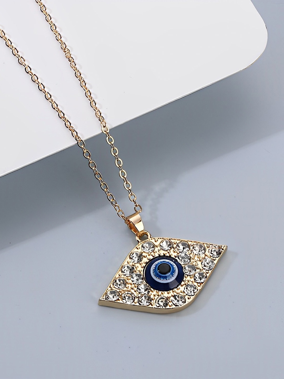 

Pinapes Women Gold-Plated White Necklace
