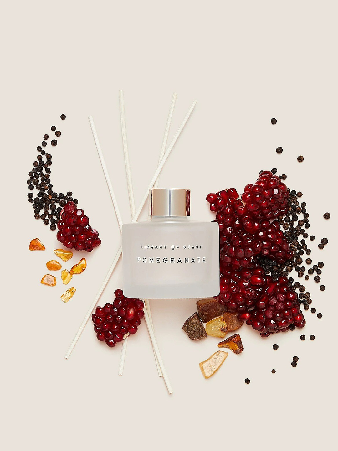 

Marks & Spencer White Pomegranate Scented Diffuser 100ml