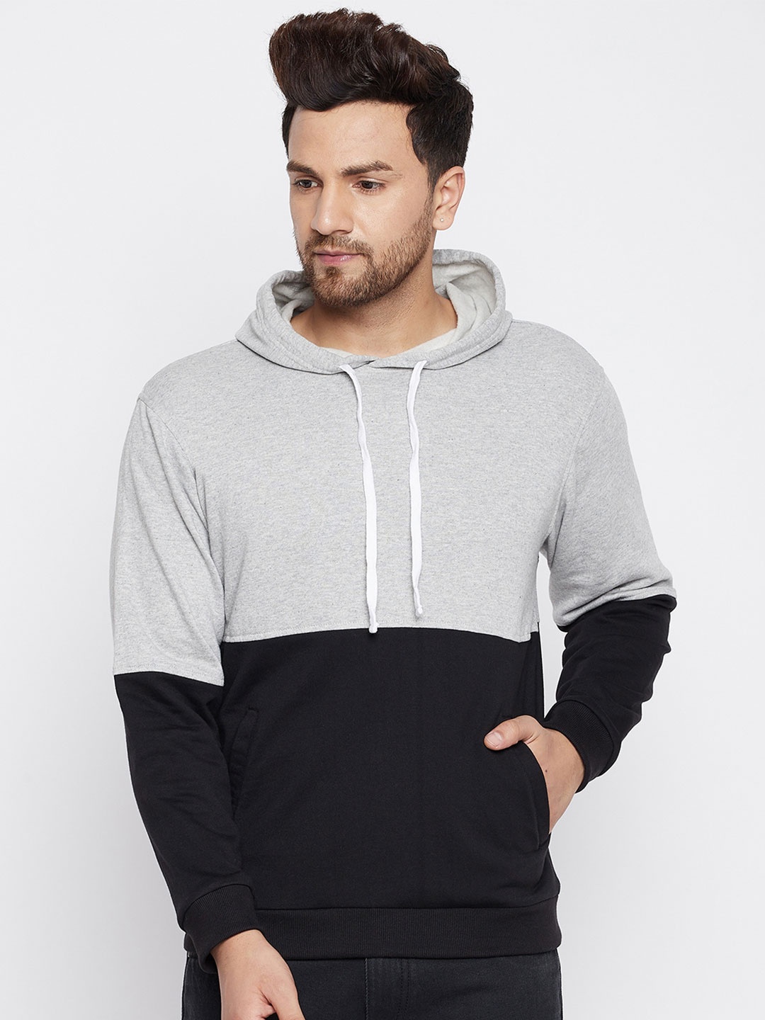 

CHILL WINSTON Men Grey & Black Colourblocked Hooded Fleece Sweatshirt