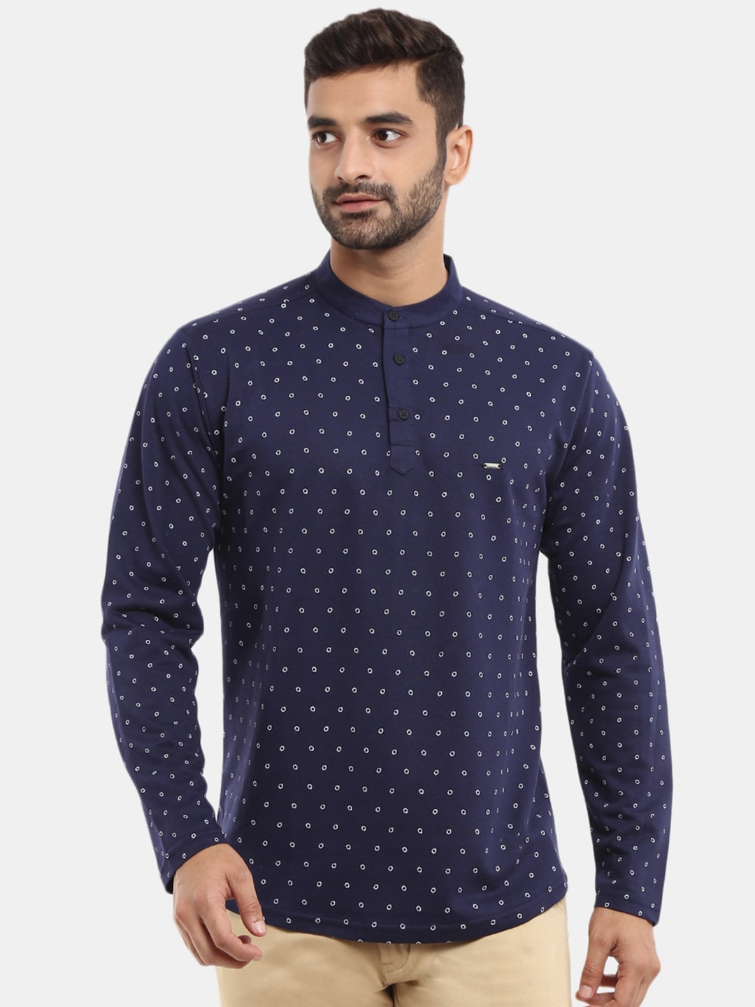 

V-Mart Men Navy Blue Printed Henley Neck T-shirt