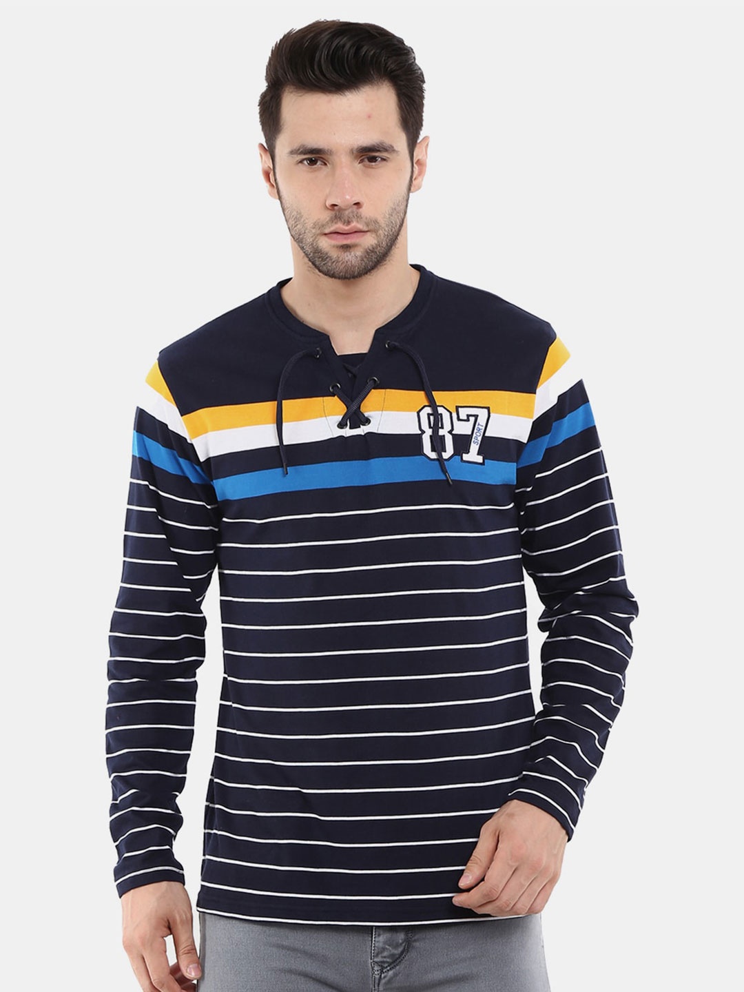 

V-Mart Men Navy Blue & White Striped Slim Fit T-shirt