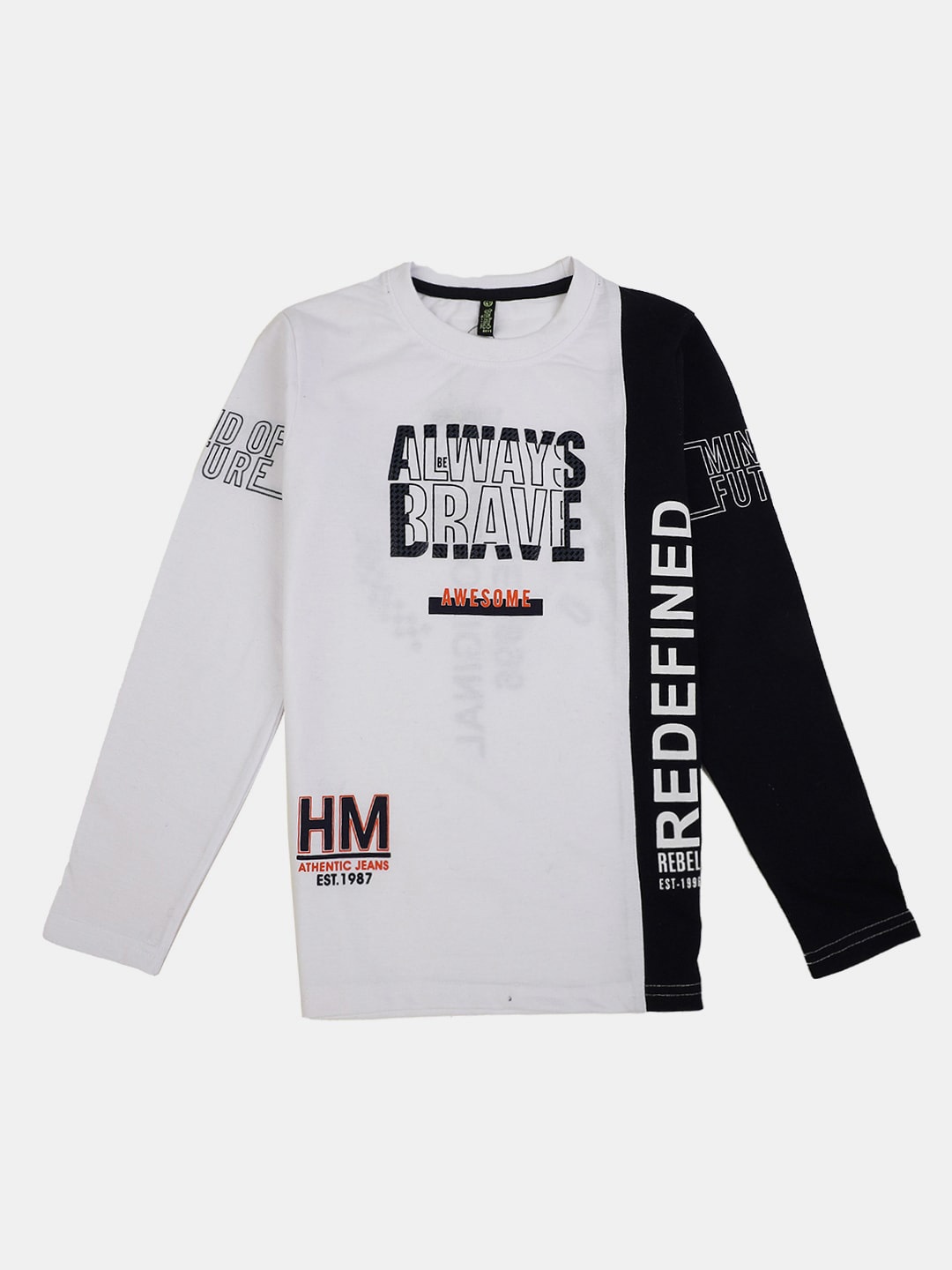 

V-Mart Boys White Printed Sweatshirt