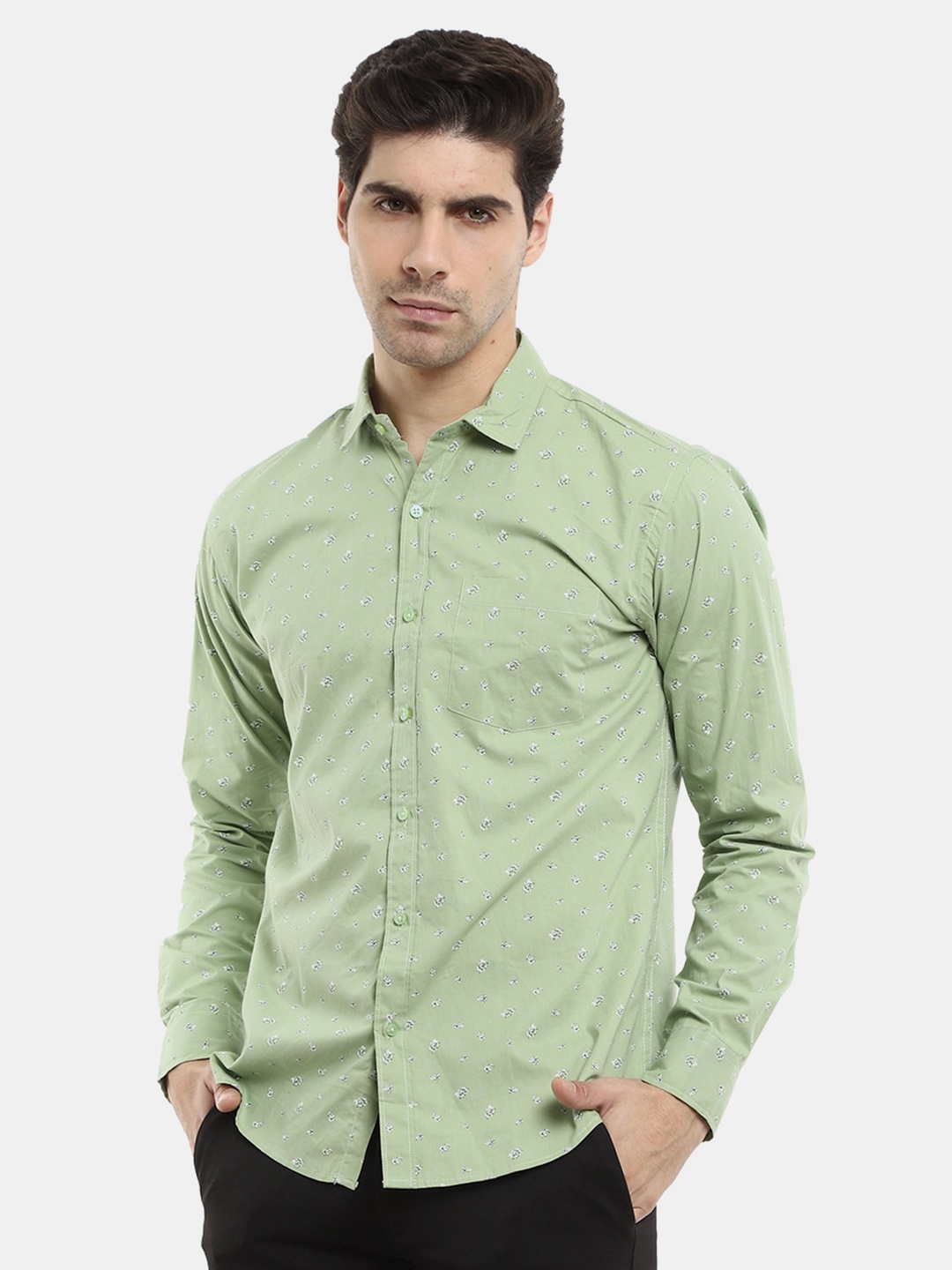 

V-Mart Men Printed Casual Cotton Shirt, Green