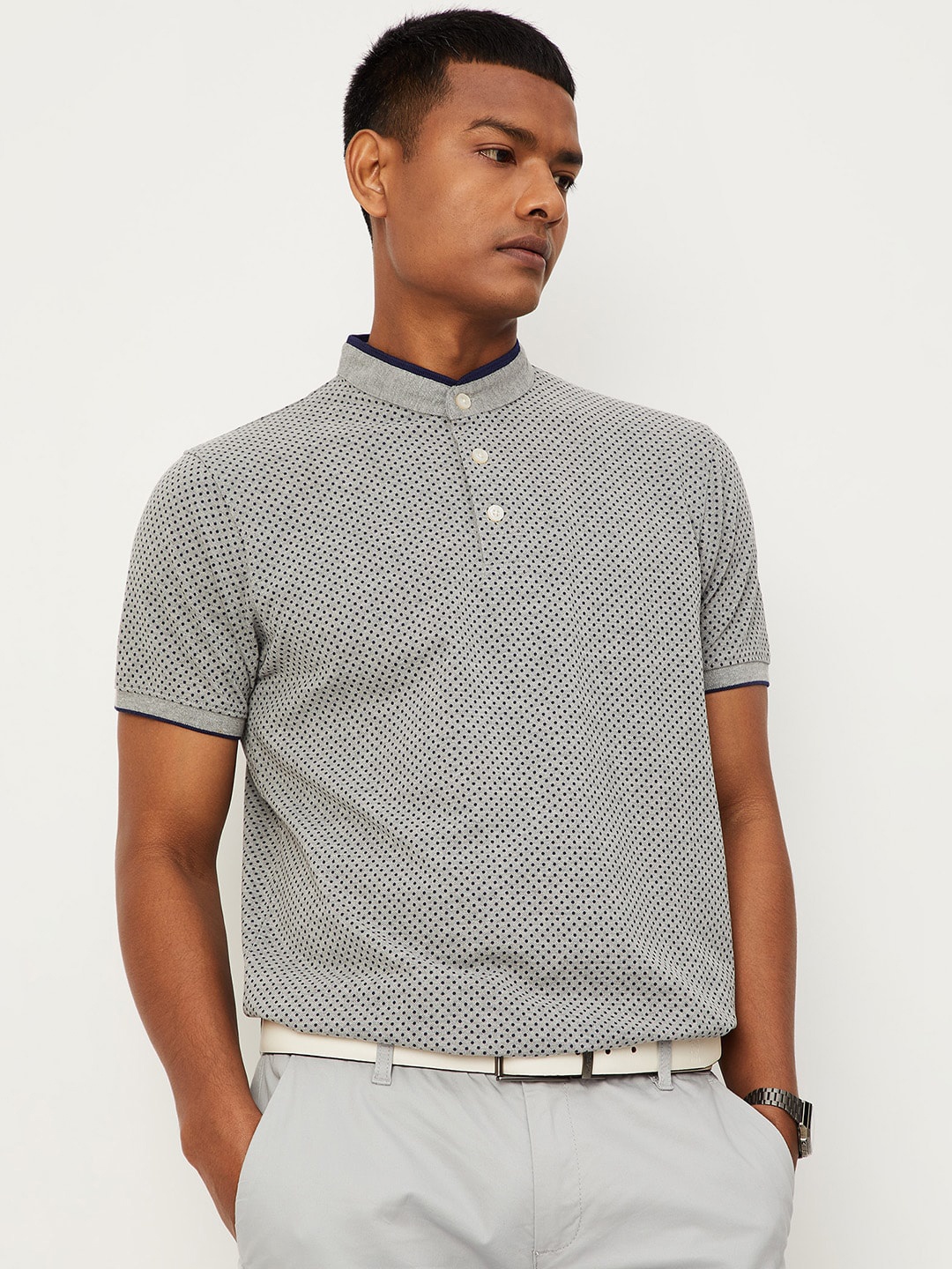 

max Men Grey Printed Mandarin Collar Cotton T-shirt