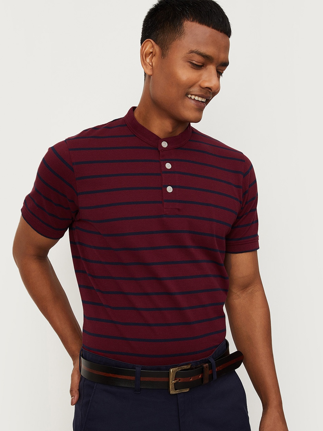 

max Men Maroon Striped Mandarin Collar Cotton T-shirt