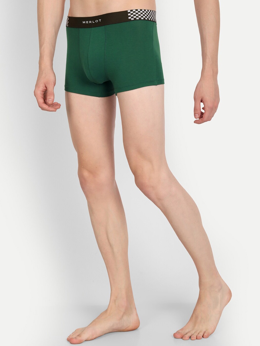 

MERLOT Men Solid Trunks, Green