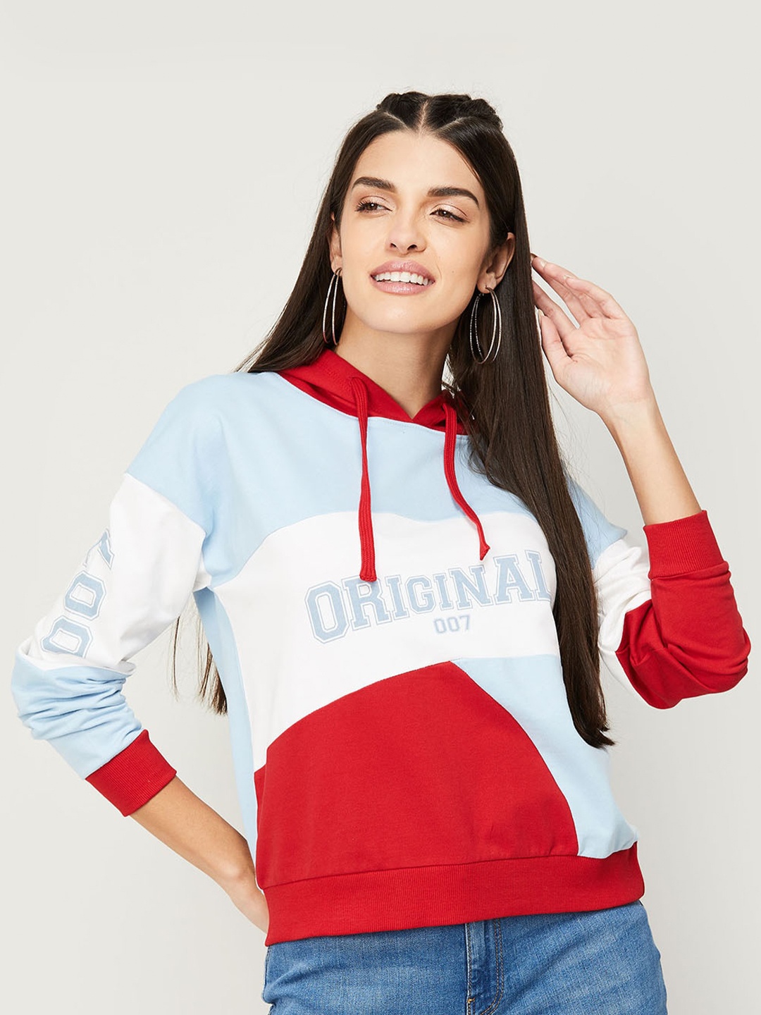 

Ginger by Lifestyle Women Blue Colourblocked Cotton Hooded Sweatshirt