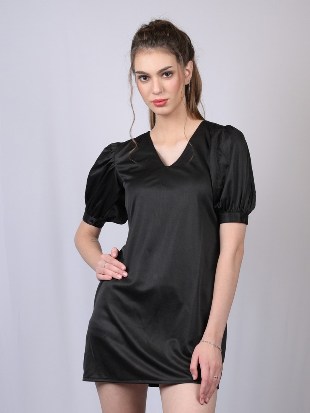 

OWO THE LABEL Black Sheath Mini Dress