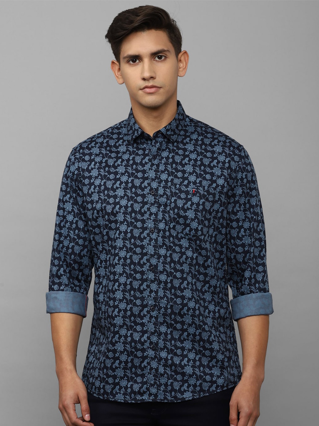 

Louis Philippe Jeans Men Printed Cotton Casual Shirt, Teal