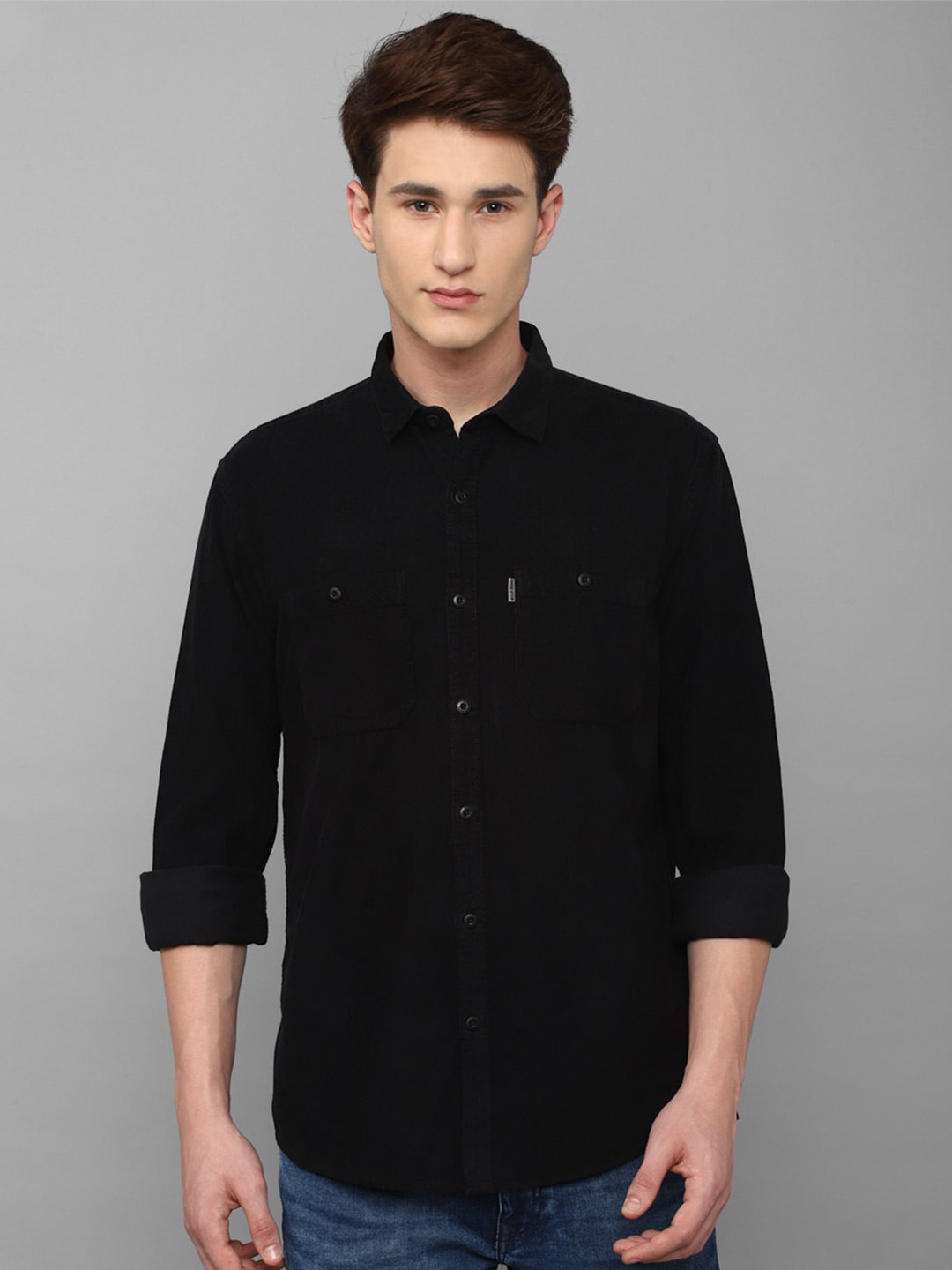 

Louis Philippe Jeans Men Black Solid Cotton Slim Fit Casual Shirt