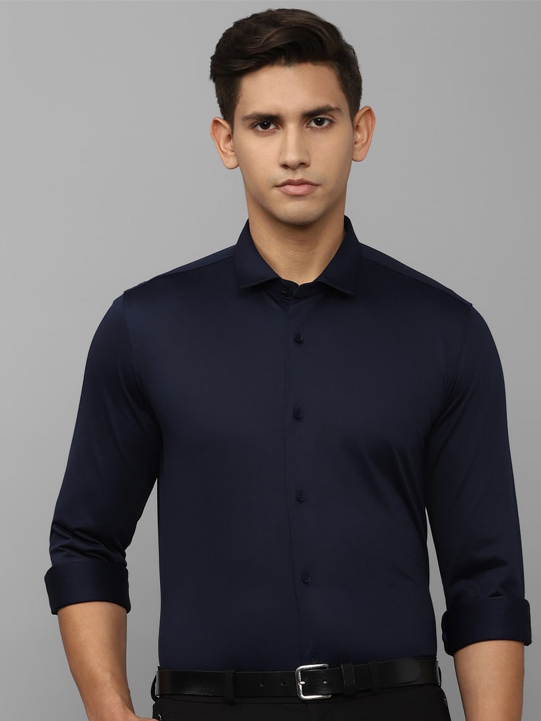 

Louis Philippe Sport Men Navy Blue Slim Fit Casual Shirt