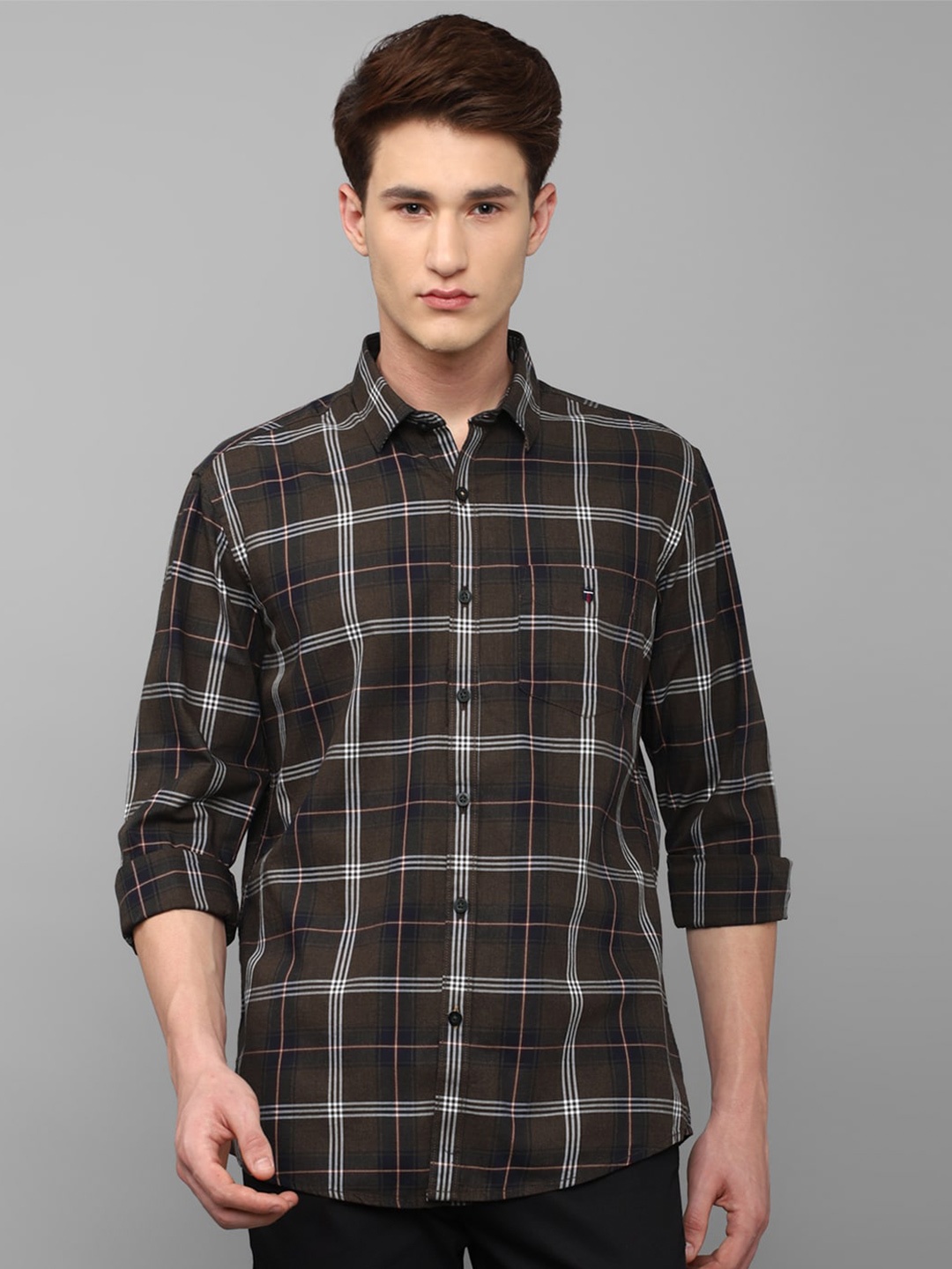 

Louis Philippe Sport Men Slim Fit Tartan Checks Pure Cotton Casual Shirt, Olive