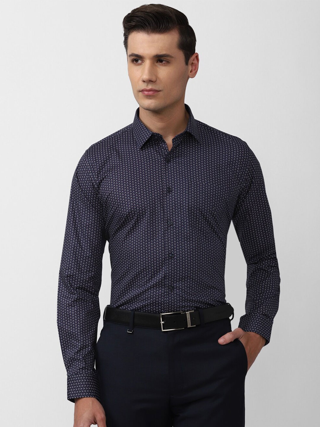 

Van Heusen Men Slim Fit Printed Formal Shirt, Navy blue