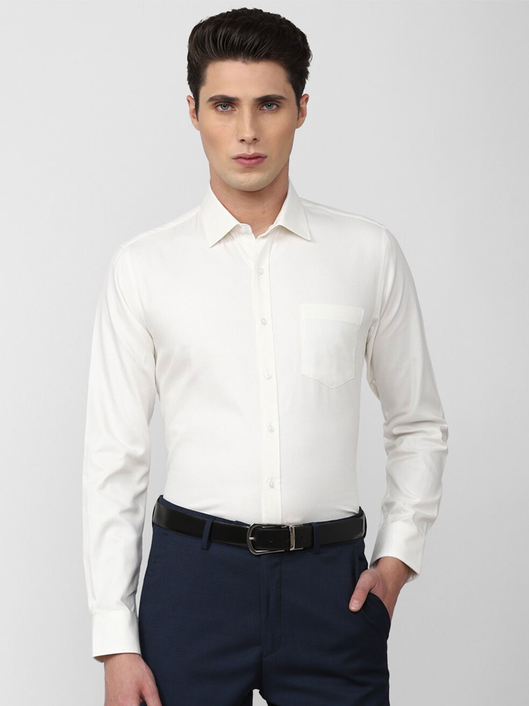 

Van Heusen Men White Slim Fit Cotton Formal Shirt