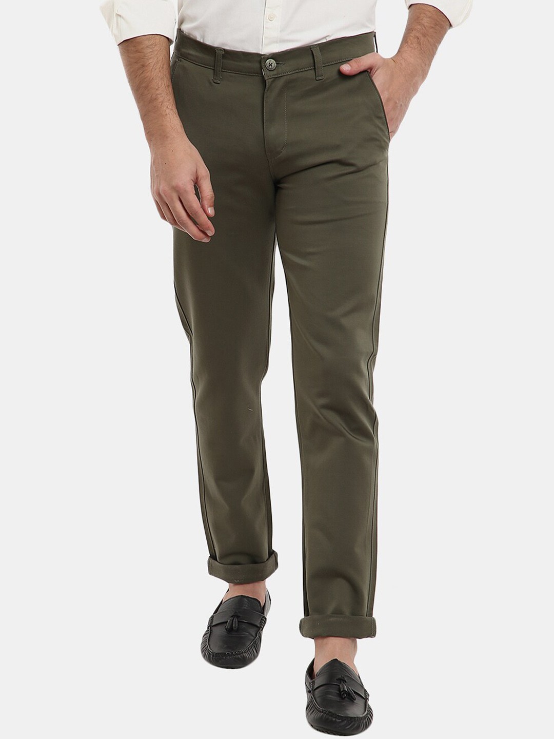 

V-Mart Men Green Classic Slim Fit Cotton Chinos Trousers