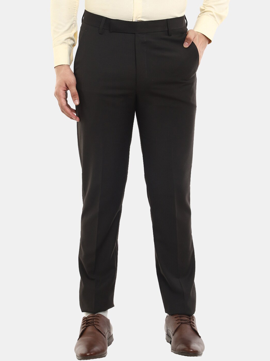 

V-Mart Men Brown Classic Slim Fit Cotton Trousers