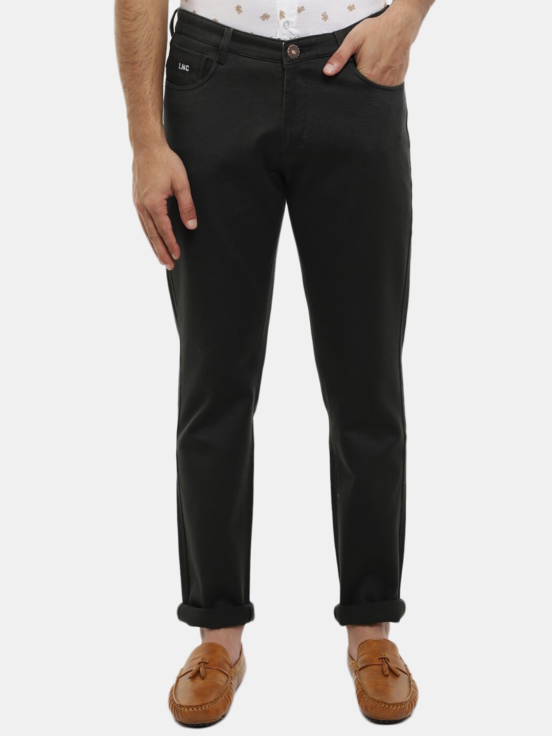 

V-Mart Men Olive Green Classic Slim Fit Cotton Chinos Trousers