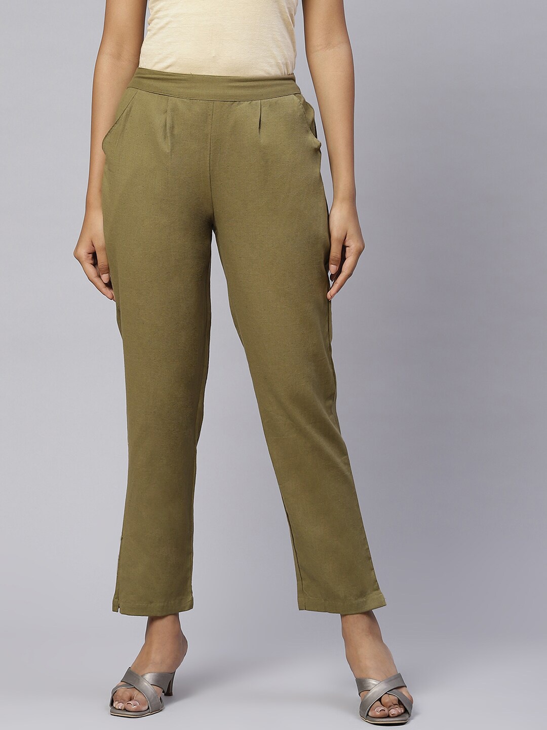 

Saart Bunaai Women Green Solid Cotton Trousers