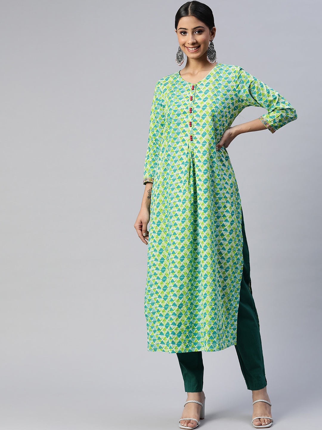 

Saart Bunaai Women Green Geometric Printed A-Line Cotton Kurta