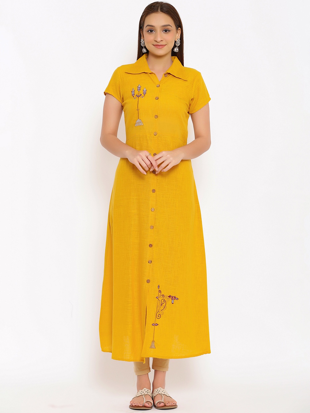 

Saart Bunaai Women Mustard Yellow Thread Work Cotton Kurta