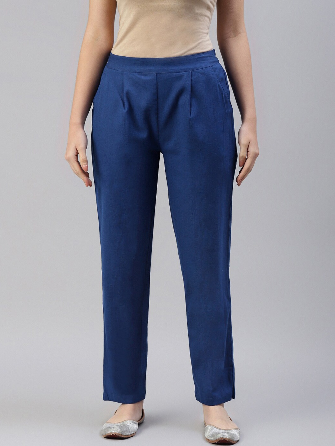 

Saart Bunaai Women Blue Solid Pleated Cotton Trousers