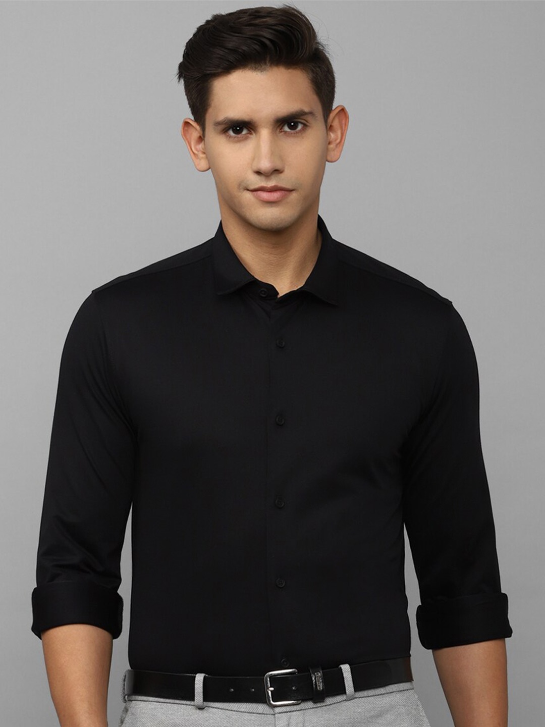 

Louis Philippe Sport Men Black Slim Fit Casual Shirt