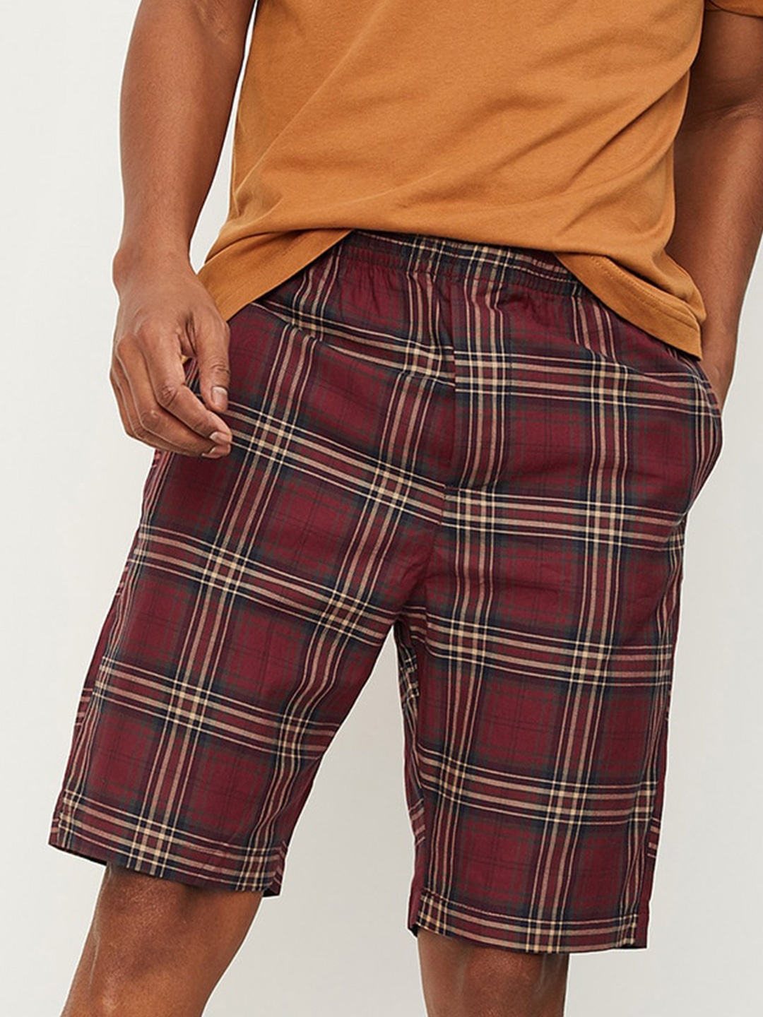 

max Men Red & Beige Cotton Checked Lounge Shorts