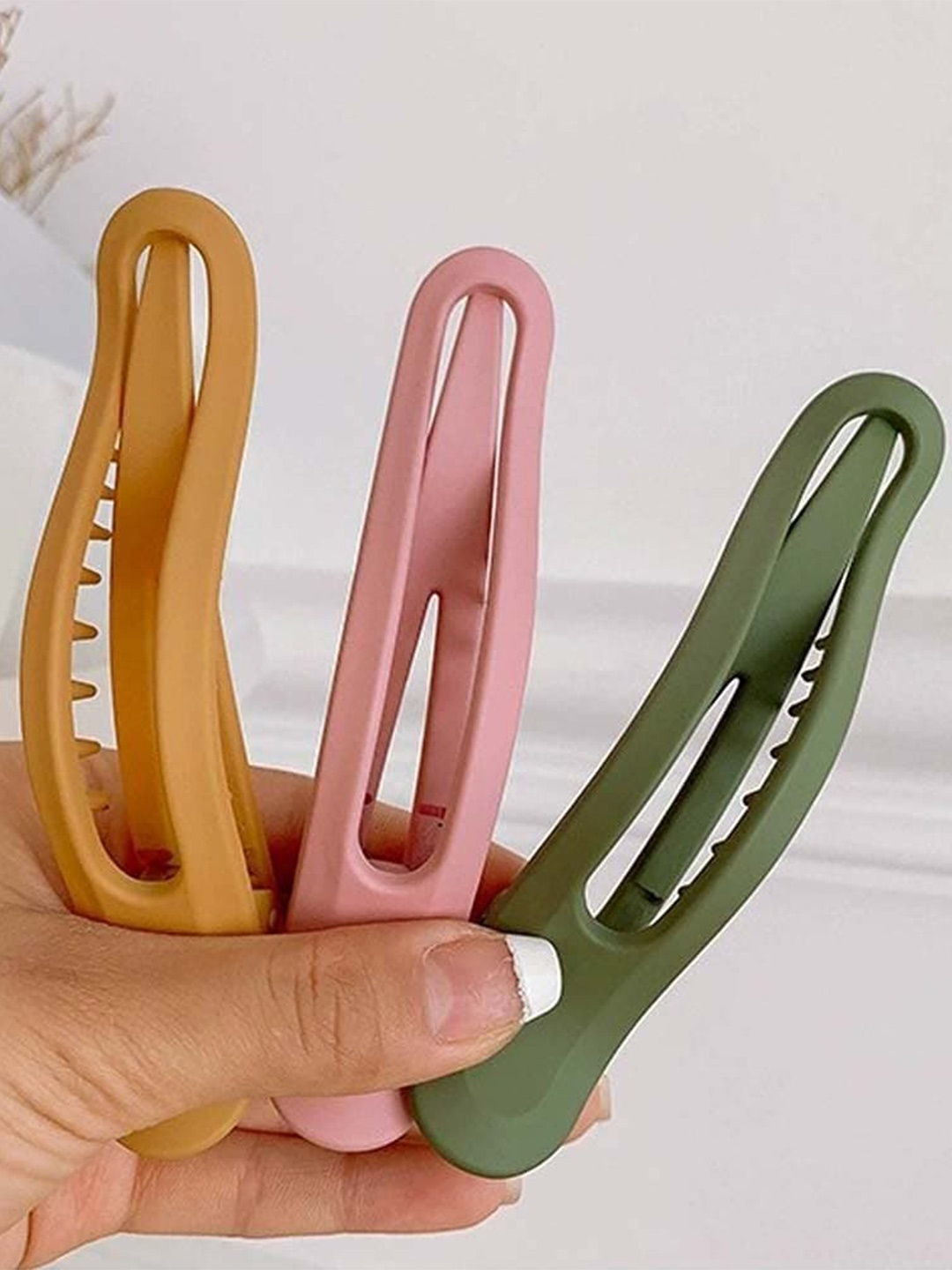 

Krelin Women Pink & Green Set of 3 Claw Clip