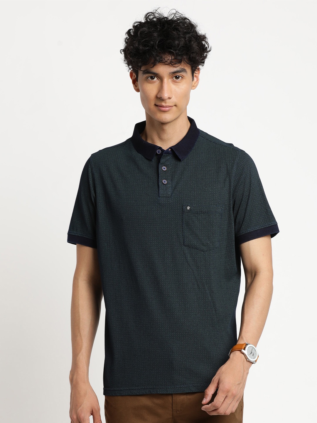 

Turtle Men Green Polo Collar Cotton Slim Fit T-shirt