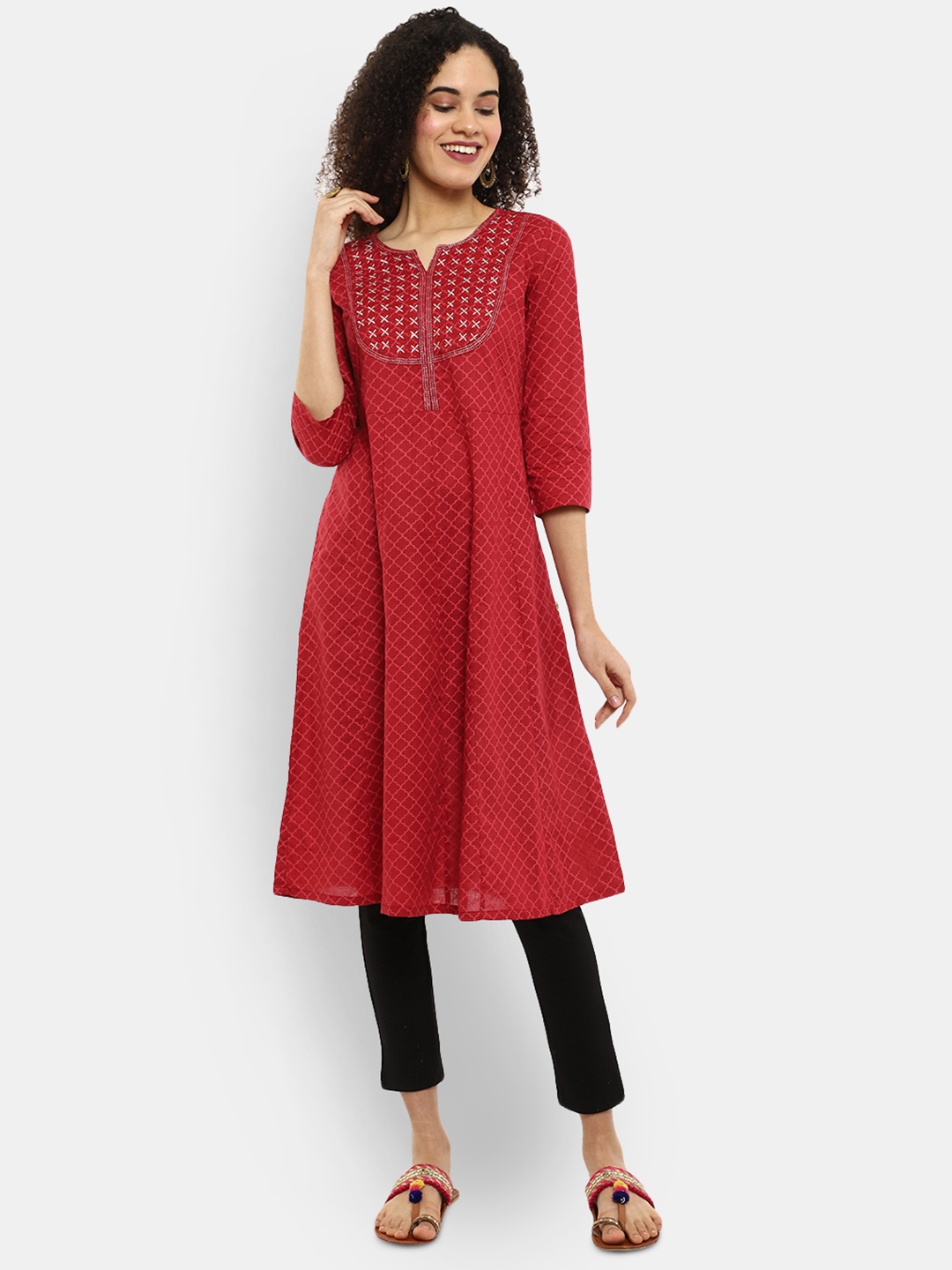 

V-Mart Women Maroon Geometric Printed & Thread Work Cotton Kurta
