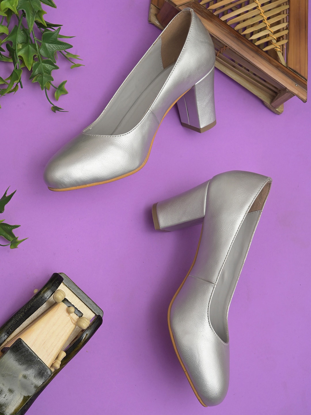 

DressBerry Silver-Toned Textured Block Pump Heels