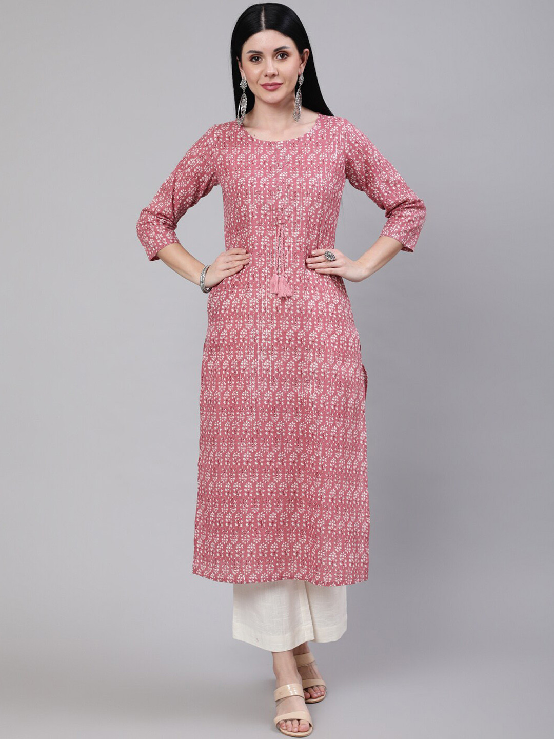 

Nayo Women Mauve & White Ethnic Motifs Printed Mirror Work Kurta