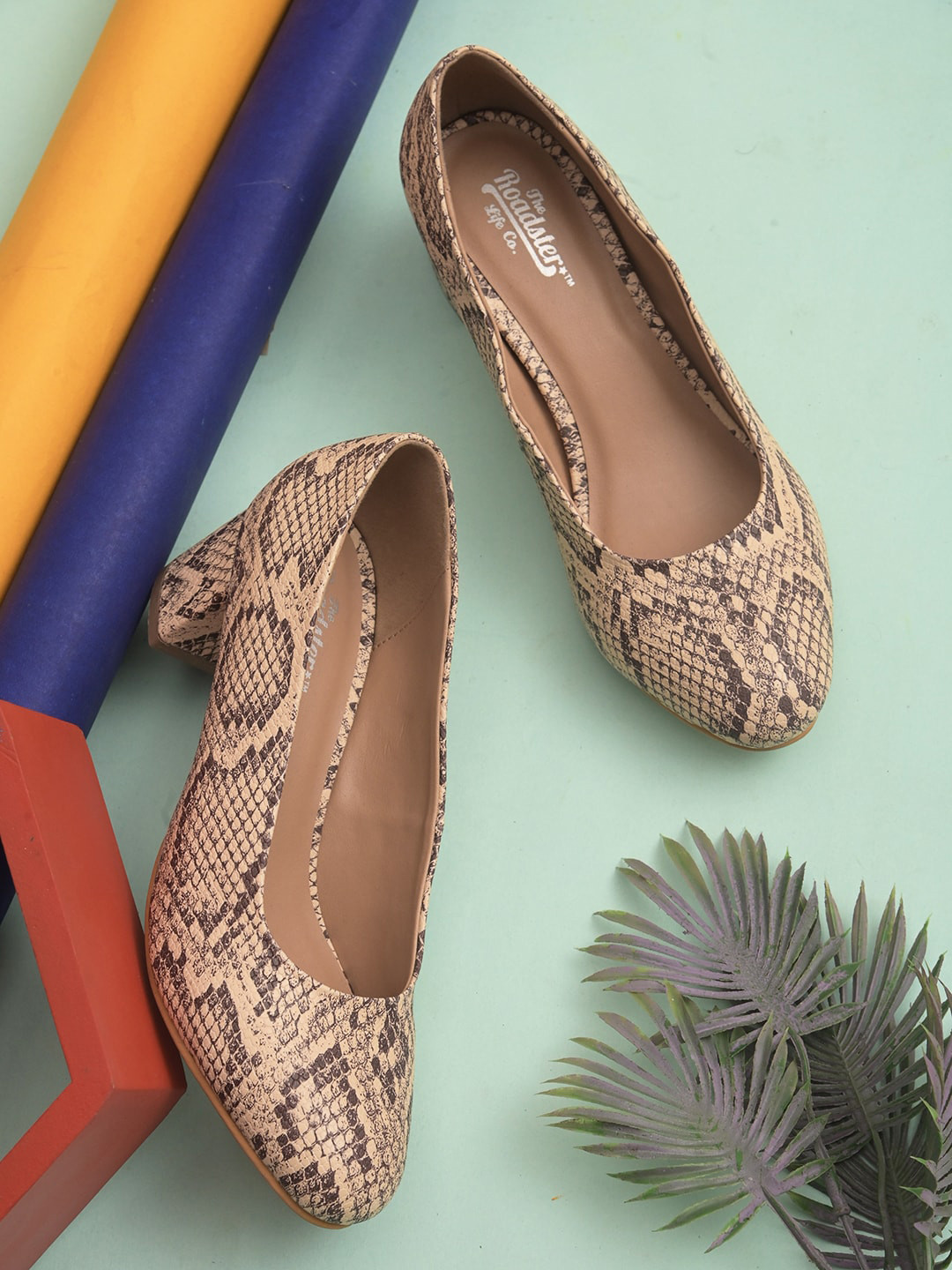 

Roadster Women Brown Textured Casual Block Pump Heels