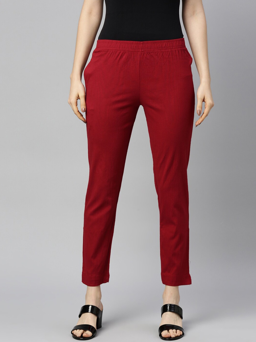 

GOLDSTROMS Women Cropped Cotton Trousers, Maroon