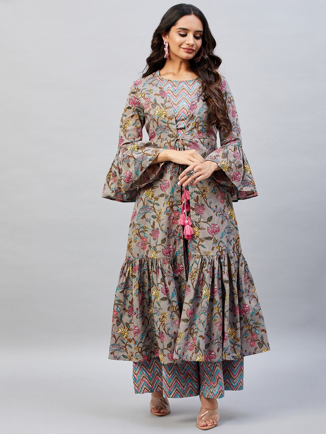 

Aaheli Women Grey Printed Pure Cotton Co-Ords With Shrug