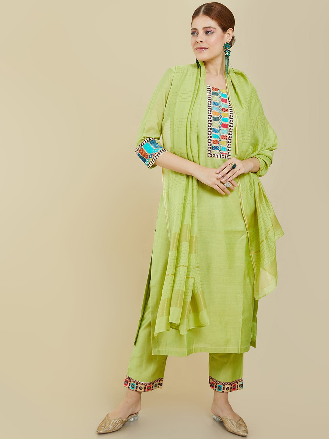 

Soch Women Green Gotta Patti Pure Silk Kurta With Trousers & Dupatta