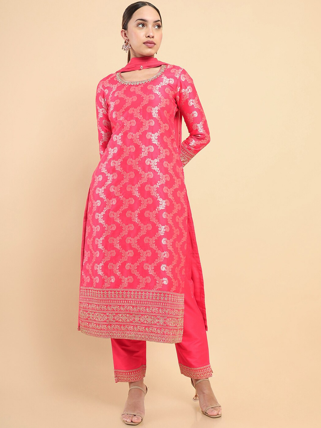 

Soch Women Fuchsia Kurta With Trousers & Dupatta