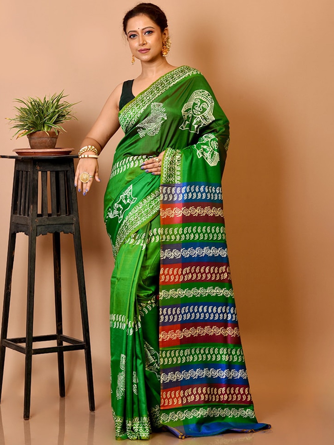 

AllSilks Green & White Ethnic Motifs Pure Silk Murshidabad silk Saree