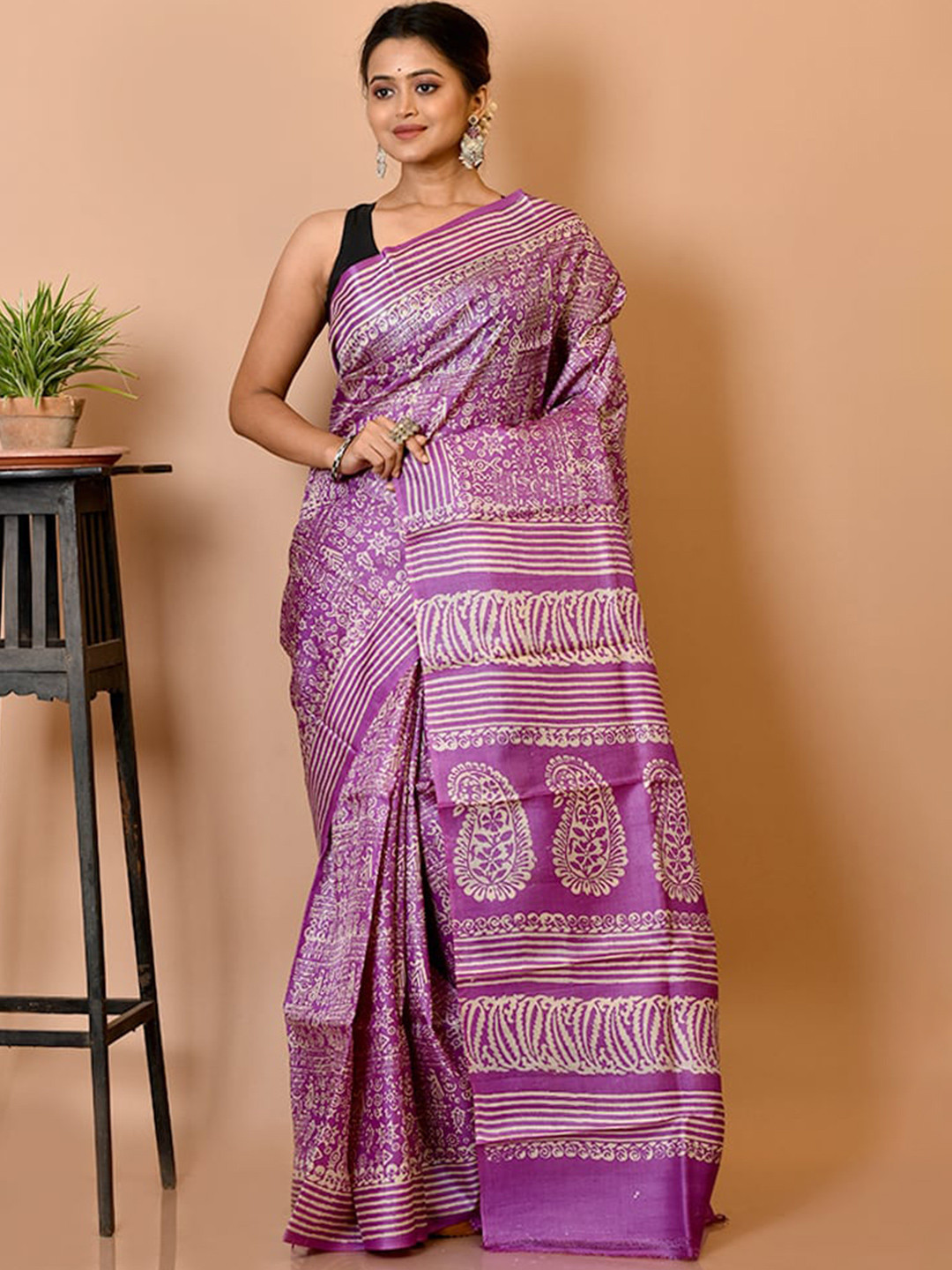 

AllSilks Purple & White Ethnic Motifs Silk Blend Tussar Saree